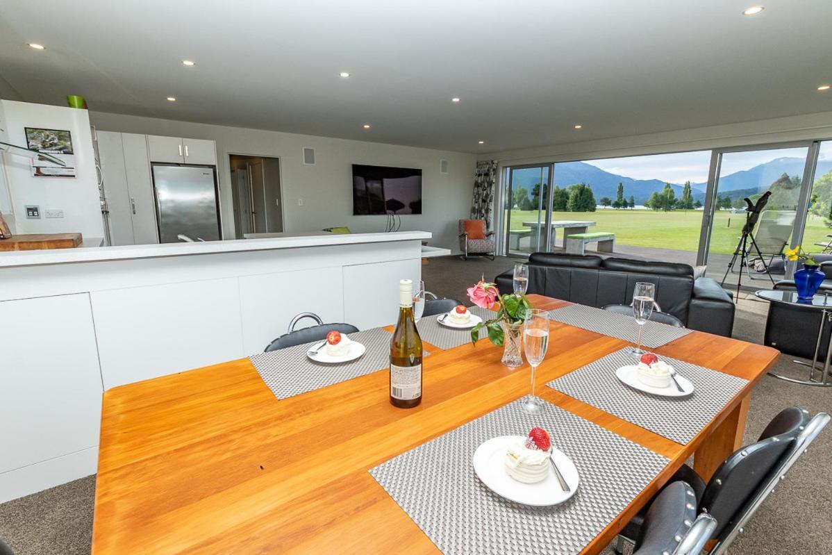 Poppa Pete'S - Te Anau Holiday Home Esterno foto
