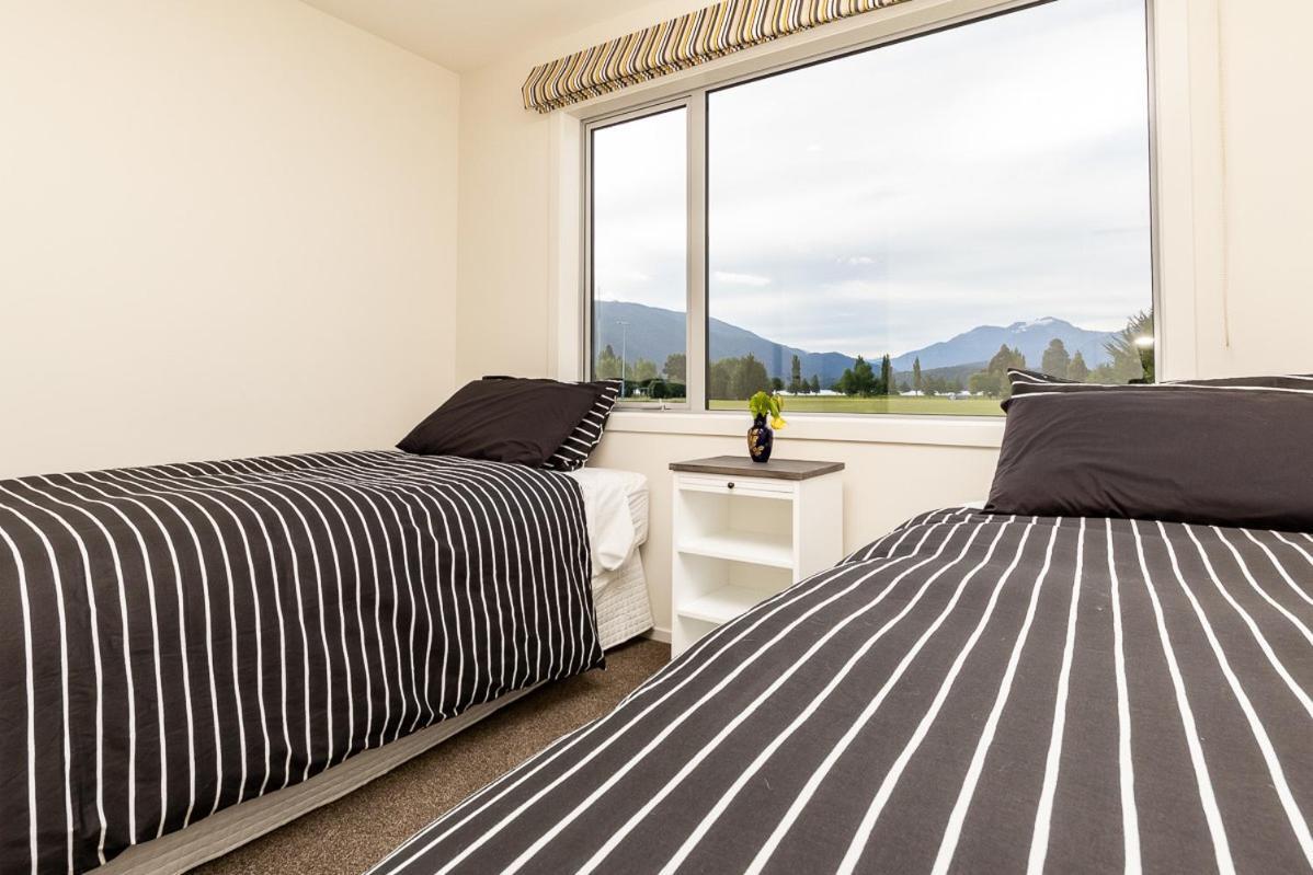 Poppa Pete'S - Te Anau Holiday Home Esterno foto