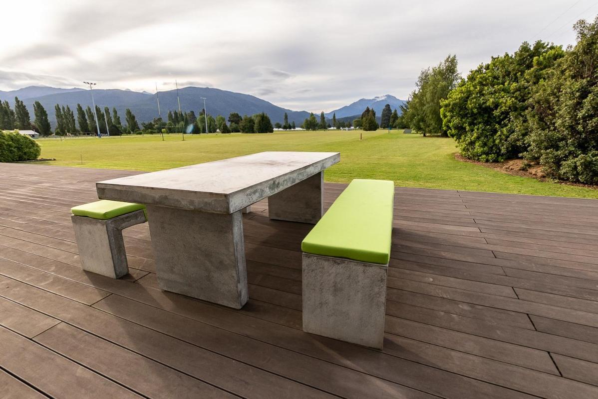 Poppa Pete'S - Te Anau Holiday Home Esterno foto