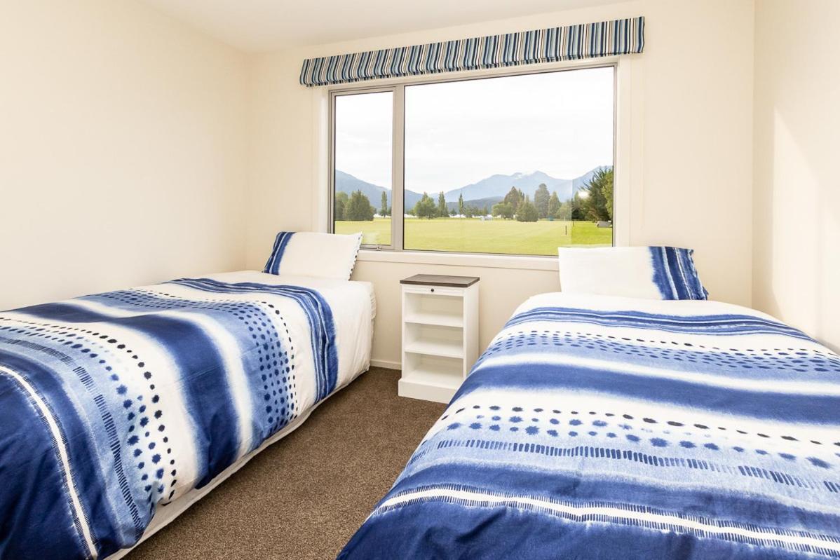 Poppa Pete'S - Te Anau Holiday Home Esterno foto